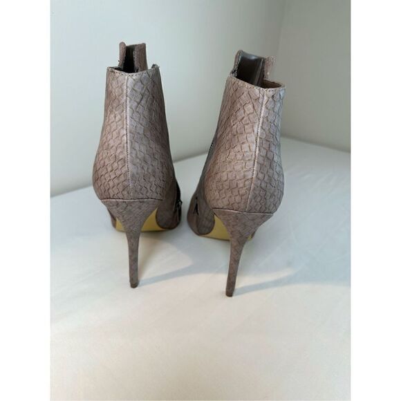 Steve Madden women’s pointed toe suede/leather stiletto bootie size 11. #5-0171 - Picture 3 of 9